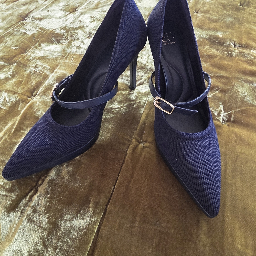 Cosy Island Navy Heels with Strap
